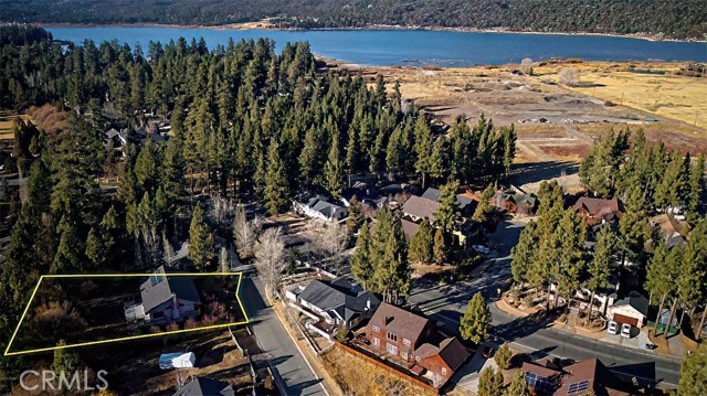 Detail Gallery Image 2 of 47 For 254 Andes Ln, Big Bear Lake,  CA 92315 - 4 Beds | 3 Baths