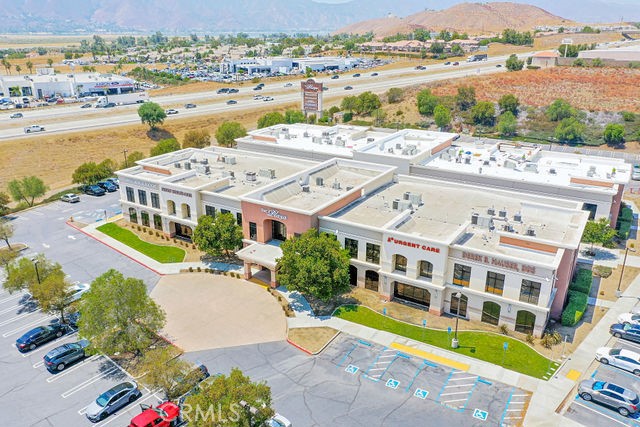 31571 Canyon Estates Drive, Lake Elsinore, California 92532, ,Commercial Lease,For Rent,31571 Canyon Estates Drive,CRIG24168968