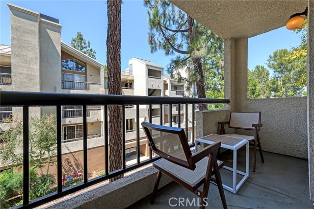 Detail Gallery Image 17 of 31 For 21450 Burbank Bld #203,  Woodland Hills,  CA 91367 - 1 Beds | 1 Baths