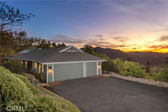 31220 Aquaduct Road, Bonsall, California 92003, 4 Bedrooms Bedrooms, ,2 BathroomsBathrooms,Residential,For Sale,31220 Aquaduct Road,CRND24218941