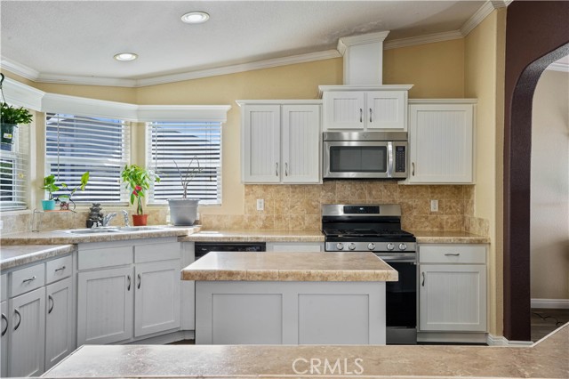 Detail Gallery Image 10 of 42 For 3530 Damien Ave Spc 83, La Verne,  CA 91750 - 3 Beds | 2 Baths