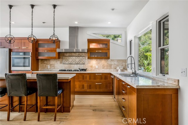 426 Nyes Place, Laguna Beach CA: https://media.crmls.org/medias/b47ec5c4-6dbc-45b5-a60b-ba7b078edb78.jpg