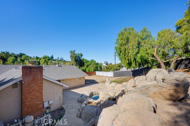 17380 Mockingbird Canyon, Riverside CA: https://media.crmls.org/medias/b47f507c-9b00-424f-976f-f6695fa8fc46.jpg