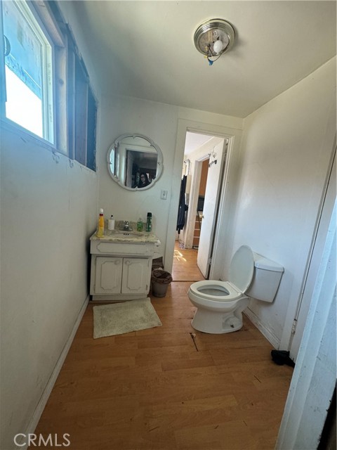 Detail Gallery Image 13 of 25 For 1407 Cota Ave, Torrance,  CA 90501 - 4 Beds | 2 Baths