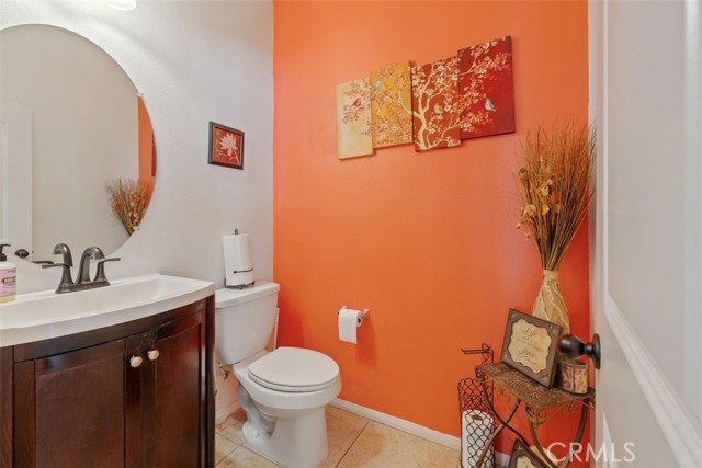 Detail Gallery Image 9 of 26 For 25694 Red Hawk Rd, Corona,  CA 92883 - 5 Beds | 3/1 Baths