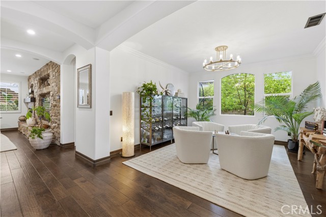 Detail Gallery Image 8 of 56 For 24987 Greensbrier Dr, Stevenson Ranch,  CA 91381 - 5 Beds | 4 Baths