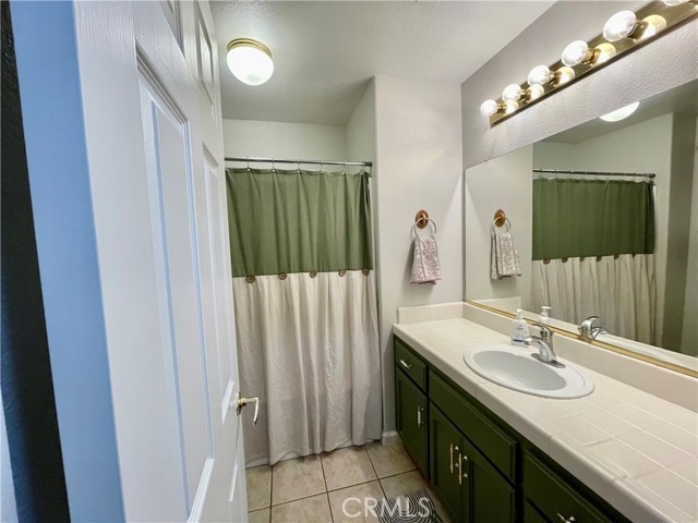 Detail Gallery Image 13 of 21 For 443 S Park, Kerman,  CA 93630 - 4 Beds | 2 Baths