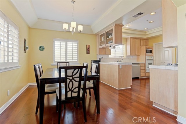2007 Ernest Avenue, Redondo Beach, California 90278, 4 Bedrooms Bedrooms, ,2 BathroomsBathrooms,Residential,Sold,Ernest,SB17021325