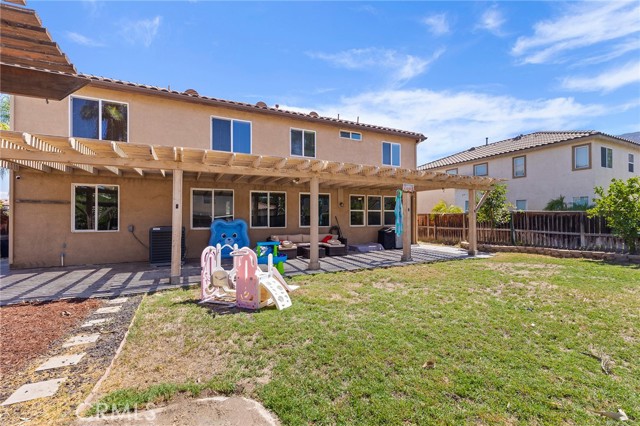 Detail Gallery Image 32 of 45 For 32867 Sandal Wood Ln, Lake Elsinore,  CA 92530 - 3 Beds | 2/1 Baths