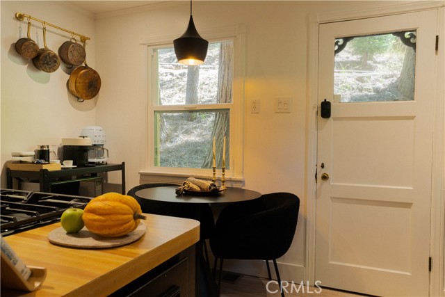 761 Arrowhead Villa Road, Lake Arrowhead, CA 92352