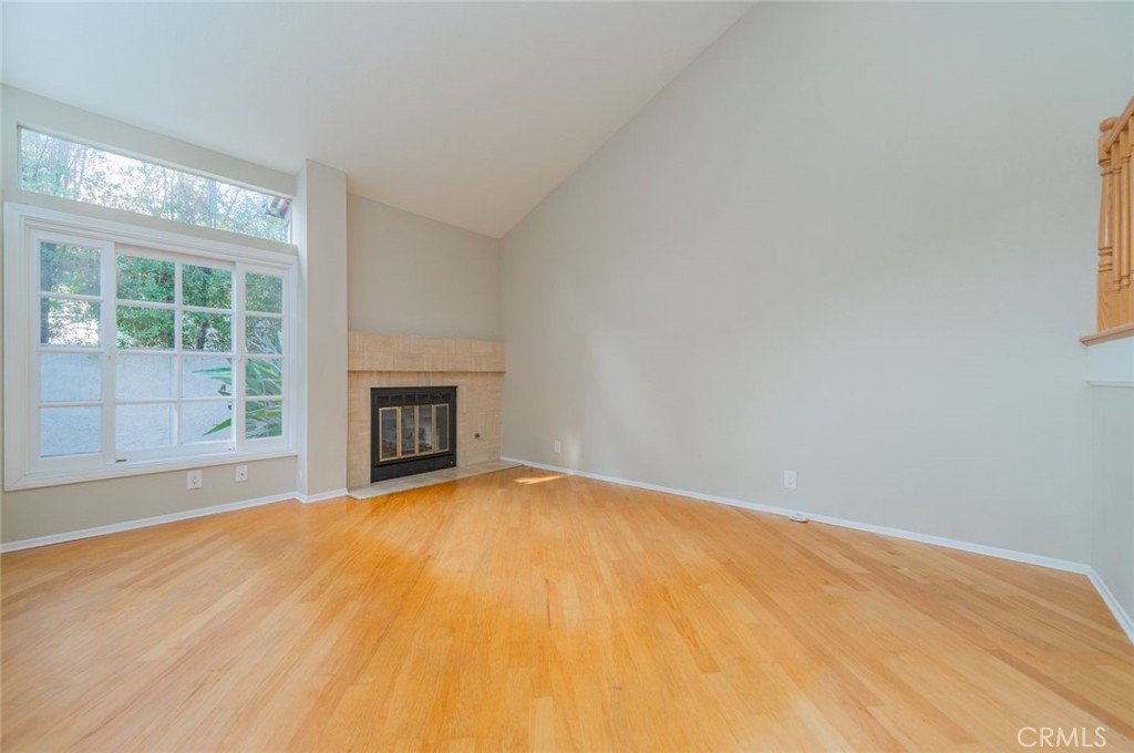 MLS #OC25276535 image #8