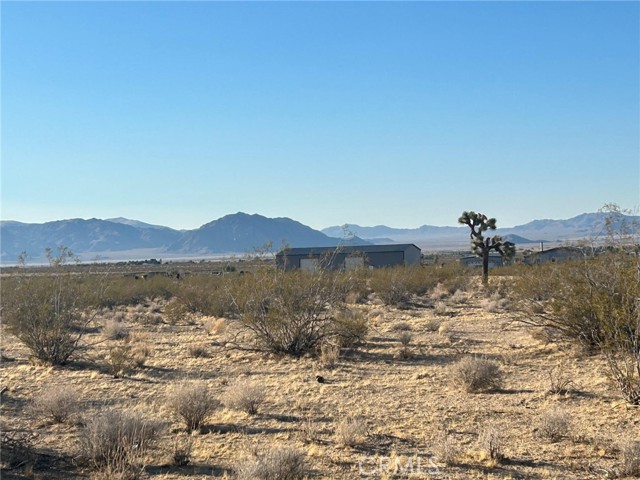 Detail Gallery Image 8 of 9 For 9 Midway Ave, Lucerne Valley,  CA 92356 - – Beds | – Baths