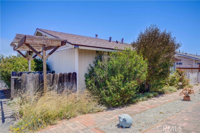 Detail Gallery Image 8 of 35 For 2038 Mountain View Dr, Los Osos,  CA 93402 - 2 Beds | 2 Baths