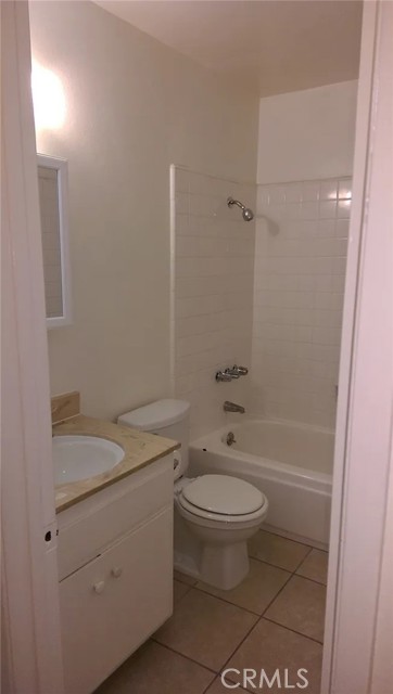 Detail Gallery Image 15 of 28 For 160 W Cascade, Rialto,  CA 92376 - – Beds | – Baths