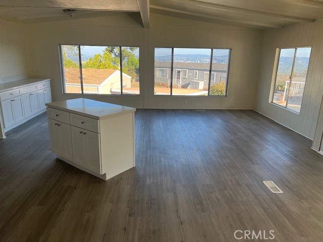 Detail Gallery Image 9 of 46 For 24303 Woolsey Canyon Rd #117,  West Hills,  CA 91304 - 3 Beds | 2 Baths
