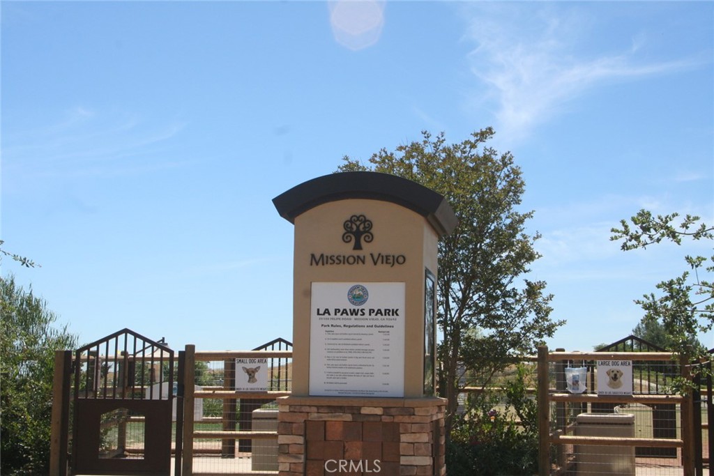 La Paws Dog Park Nearby