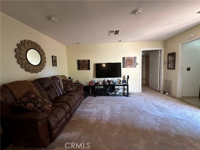 Detail Gallery Image 6 of 12 For 1942 Hawaii St, West Covina,  CA 91792 - 2 Beds | 1 Baths