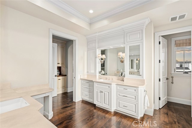 Detail Gallery Image 27 of 53 For 213 Jasmine, Corona Del Mar,  CA 92625 - 4 Beds | 4/1 Baths