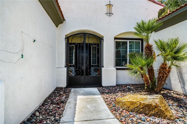 43875 Spiaggia Place, Indio CA: https://media.crmls.org/medias/b486b2e6-c23c-45b1-a177-c0ca8376e75a.jpg