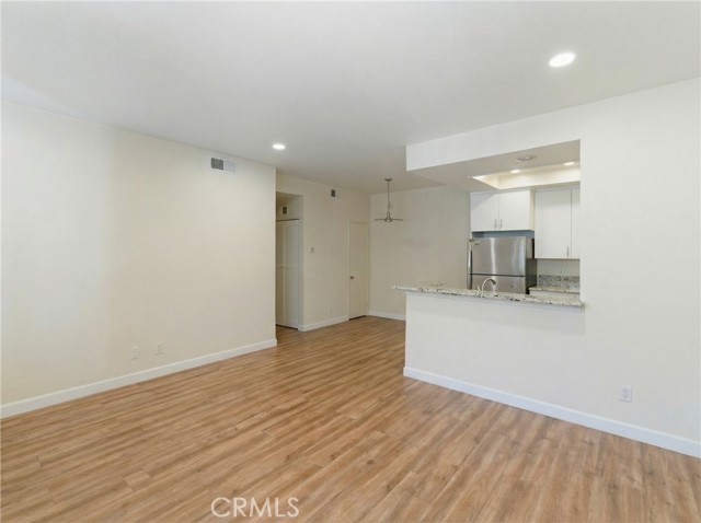 Detail Gallery Image 4 of 23 For 60 Remington, Irvine,  CA 92620 - 1 Beds | 1 Baths