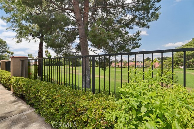 21201 Jasmines Way, Lake Forest CA: https://media.crmls.org/medias/b4876e4e-237f-40ea-9bf1-e6b57596adb8.jpg
