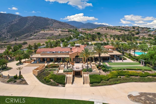 7399 Sanctuary Drive, Corona CA: https://media.crmls.org/medias/b487a657-67c8-4f4f-8dbe-e39e4a4d3952.jpg