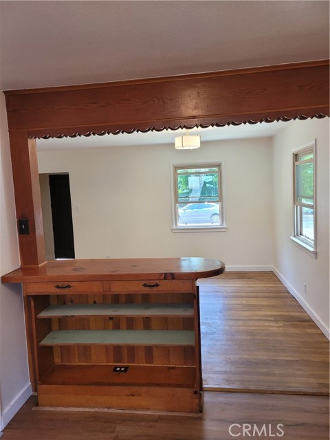 21205 Lopez Street, Woodland Hills CA: https://media.crmls.org/medias/b4888efe-3926-41f1-a536-38ff91b85c77.jpg