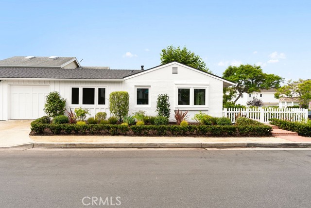 Detail Gallery Image 17 of 17 For 438 Acacia Ave, Corona Del Mar,  CA 92625 - 2 Beds | 1 Baths
