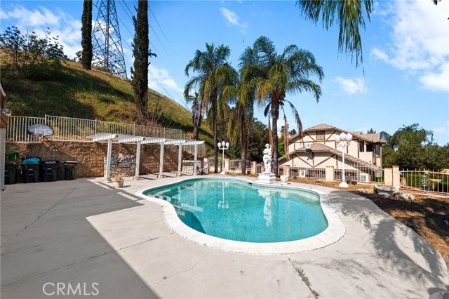 Detail Gallery Image 42 of 52 For 1677 Laurelwood Ave, Colton,  CA 92324 - 3 Beds | 2/1 Baths