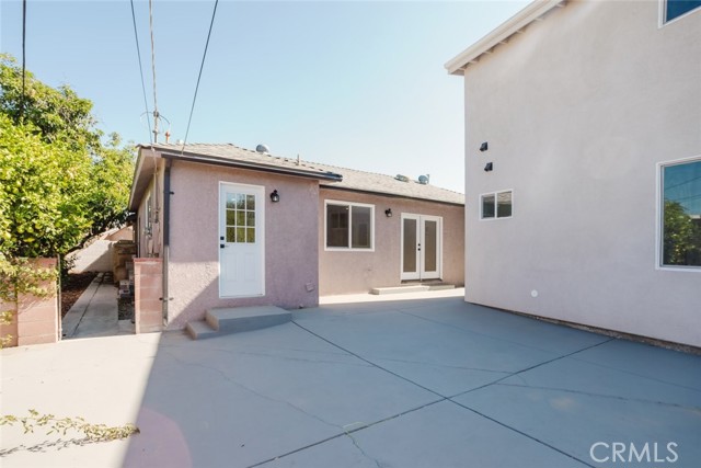 9709 Willis Avenue photo 40