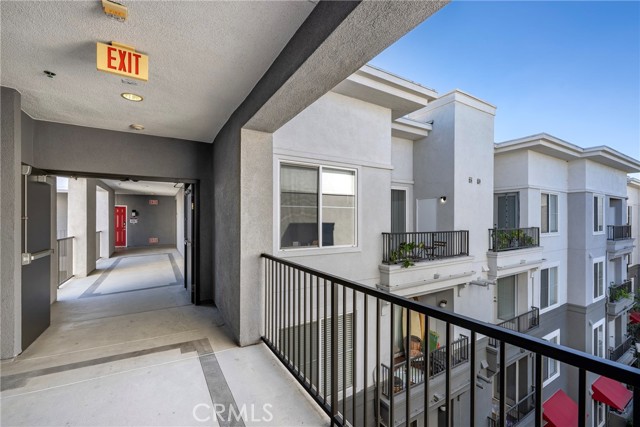 Detail Gallery Image 3 of 25 For 1801 E Katella #4042,  Anaheim,  CA 92805 - 1 Beds | 1 Baths