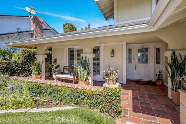 Detail Gallery Image 4 of 39 For 408 Torrens St, Anaheim,  CA 92807 - 5 Beds | 3/1 Baths