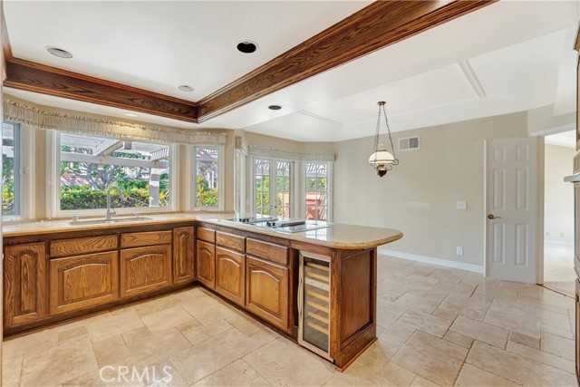 Detail Gallery Image 17 of 52 For 19371 Woodlands Dr, Huntington Beach,  CA 92648 - 3 Beds | 2/1 Baths