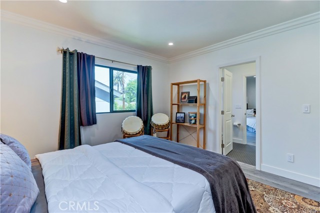 223 N St Andrews Place, Los Angeles CA: https://media.crmls.org/medias/b48bb00e-95b8-48d4-a8cc-6a99077074af.jpg