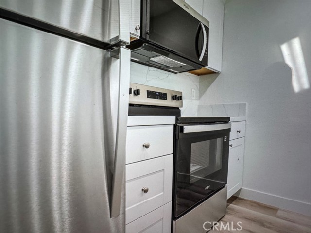 Detail Gallery Image 10 of 19 For 750 N Kings Rd #105,  West Hollywood,  CA 90069 - 1 Beds | 1 Baths