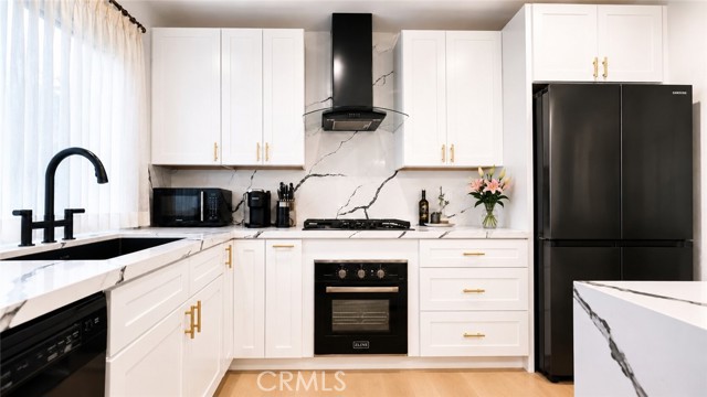 Front Image Thumbnail for CRSR26166752