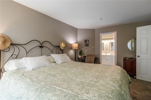 Detail Gallery Image 18 of 30 For 606 Lake St #14,  Huntington Beach,  CA 92648 - 2 Beds | 2 Baths