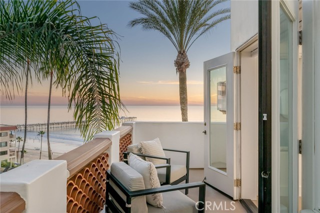 Front Image Thumbnail for CROC26008336