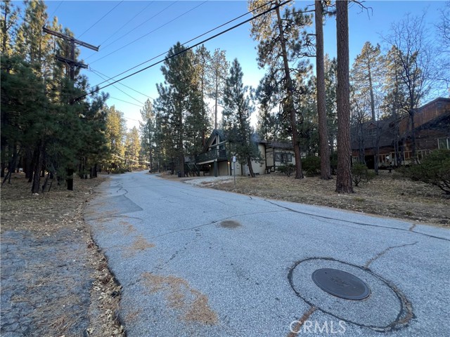 671 St Moritz Drive, Big Bear Lake, California 92315, ,Land,For Sale,671 St Moritz Drive,CRPW23225895