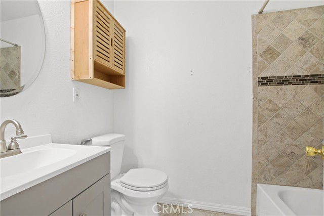 Detail Gallery Image 13 of 21 For 2563 W Carson St, Torrance,  CA 90503 - 3 Beds | 2 Baths