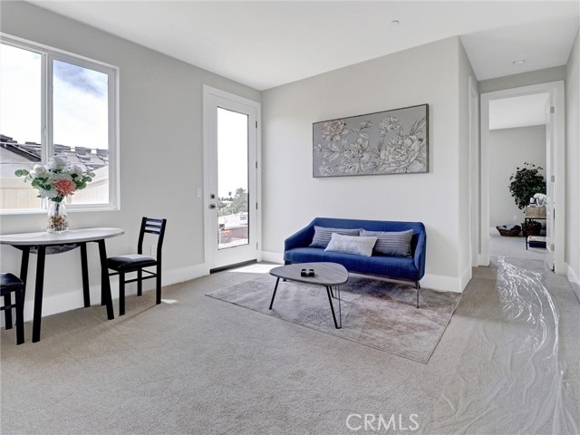 Detail Gallery Image 4 of 24 For 35878 Wildwood Crest Dr, Yucaipa,  CA 92399 - 4 Beds | 3/1 Baths