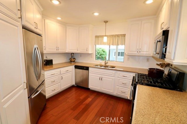 635 Shadow Lake Avenue, Brea CA: https://media.crmls.org/medias/b48f63a3-7fbd-49b3-b90c-964b615cdfb1.jpg