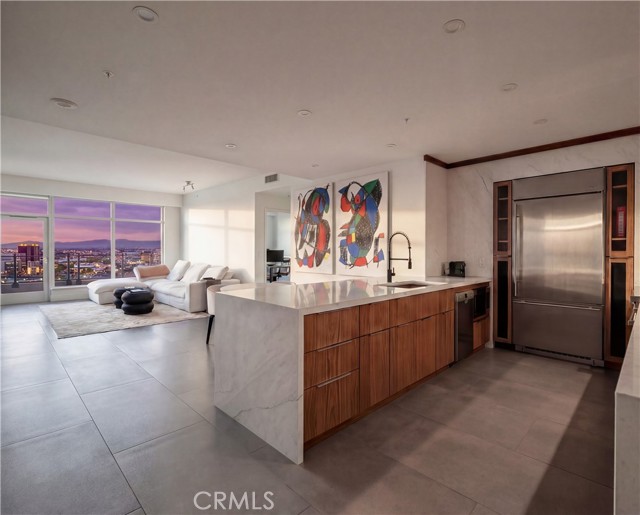 Front Image Thumbnail for CROC26045796