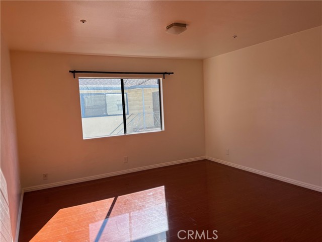 Detail Gallery Image 14 of 17 For 127 N 5th Street #a, Alhambra,  CA 91801 - 3 Beds | 2/1 Baths