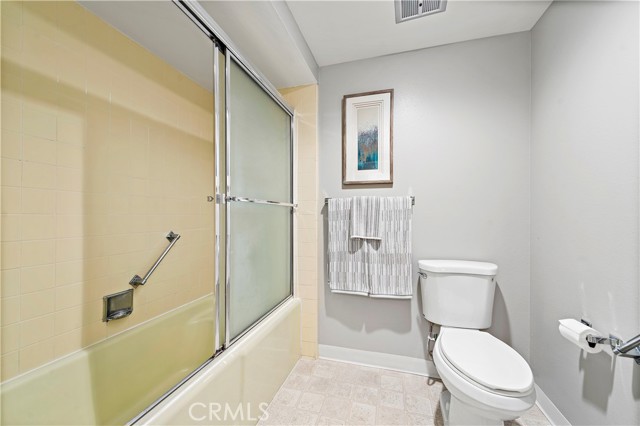 B4905b74 F555 4fd5 8910 D9300aa6817a