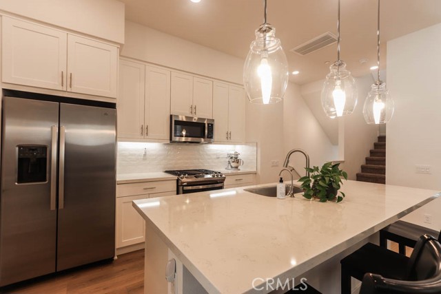 Detail Gallery Image 10 of 34 For 1682 Lexington Ln, San Pedro,  CA 90732 - 3 Beds | 2/2 Baths