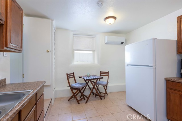 1615 Halsey Street, Redlands CA: https://media.crmls.org/medias/b4915276-e0b1-4a71-ba81-da217180626a.jpg