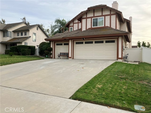 Detail Gallery Image 5 of 74 For 23845 Lake Vista Rd, Moreno Valley,  CA 92557 - 4 Beds | 3 Baths