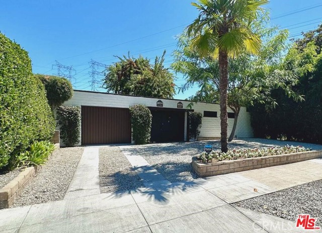 4014 West Chandler Boulevard photo 2