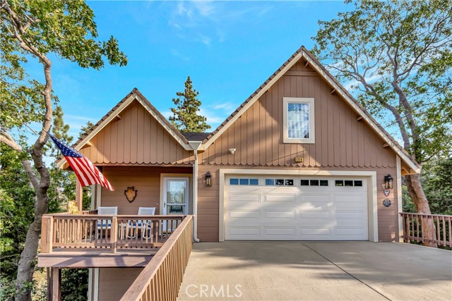 Detail Gallery Image 1 of 61 For 1119 Brentwood Dr, Lake Arrowhead,  CA 92352 - 4 Beds | 3/1 Baths